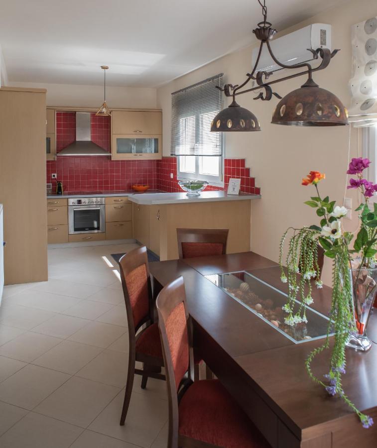 Holiday Lefkas Moonlight Luxury Appartments Nikiana Eksteriør billede
